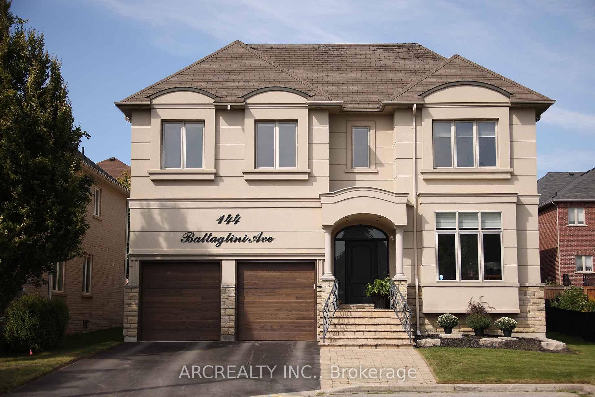 Welcome to one of Richmond Hill's finest communities, Mill Pond.