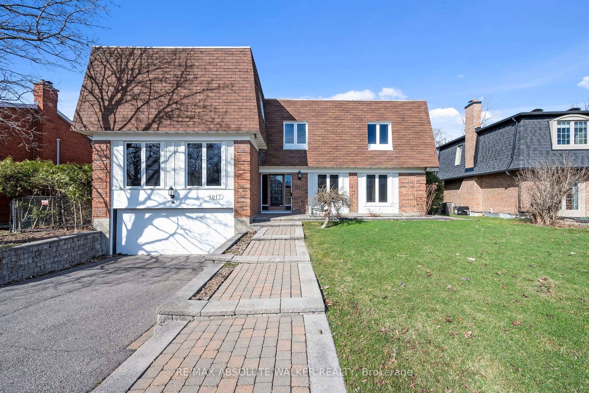 Welcome to 1017 Plante Drive in the sought after Hunt Club neighbourhood, a full brick property brimming with over 3, 000 square feet of potential.
