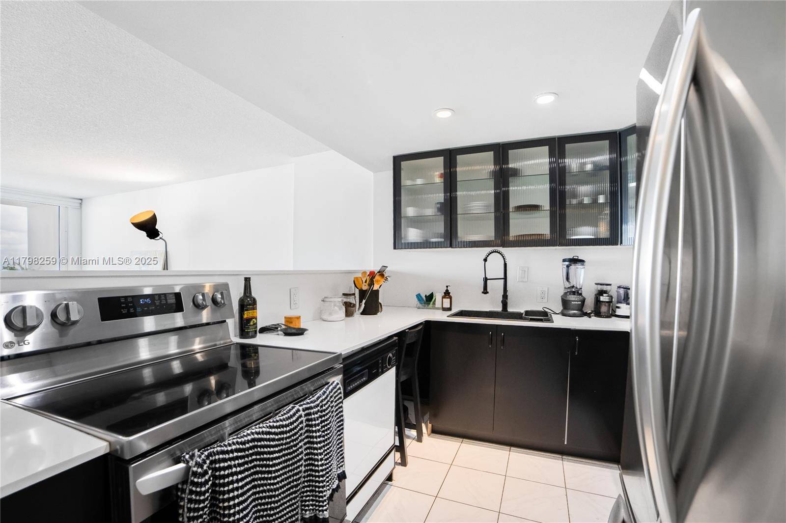 Priced to sell ! Best priced unit in the building.