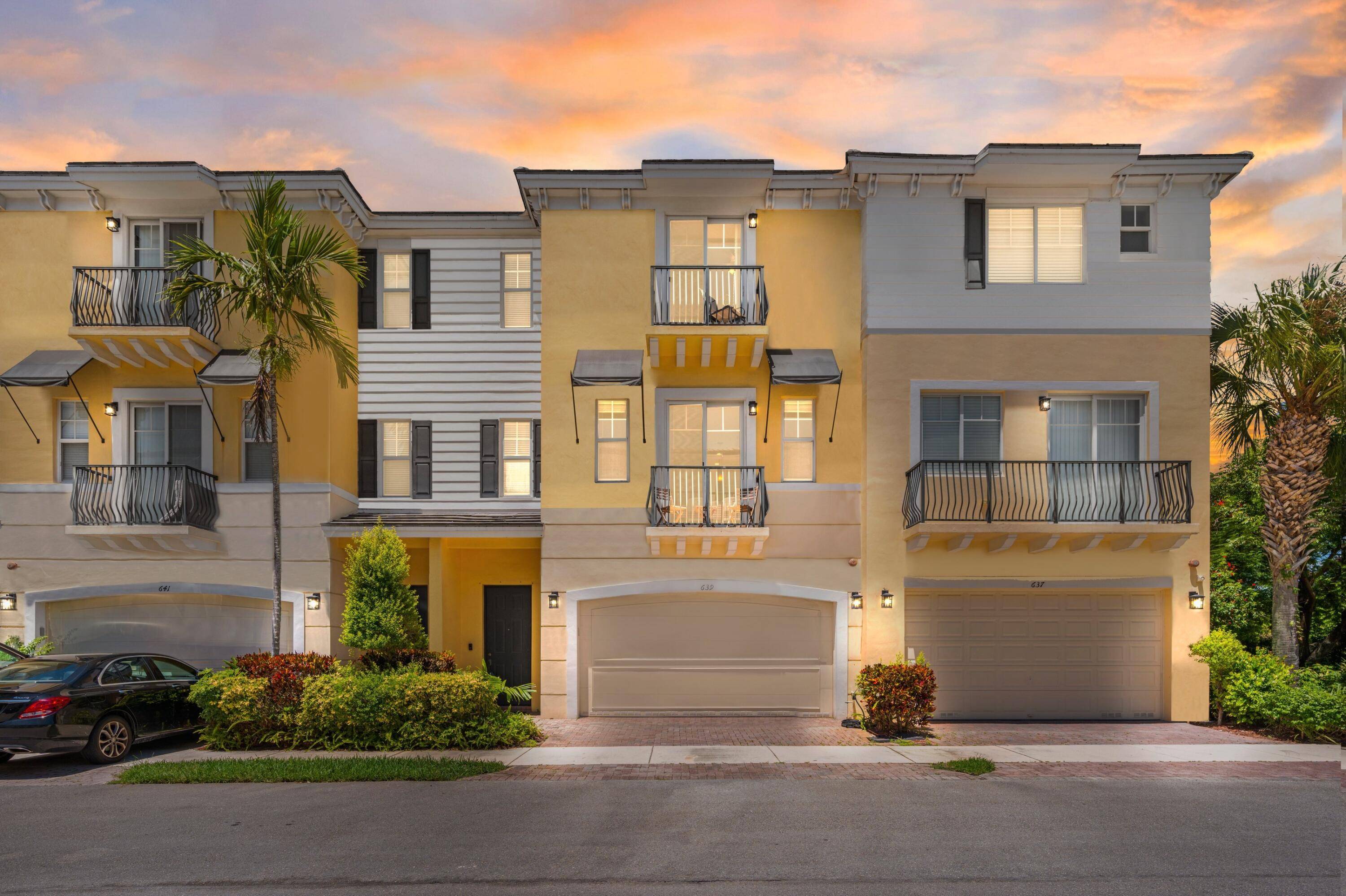 ABSOLUTELY GORGEOUS 3 STORY TOWNHOUSE PRESTIGIOUS VISTAZO IN EAST BOCA RATON BIKE TO BEACH FAU Bright Open Split Floor Plan Impressive Volume Ceilings LED Recessed Lighting Eat In Kitchen with ...