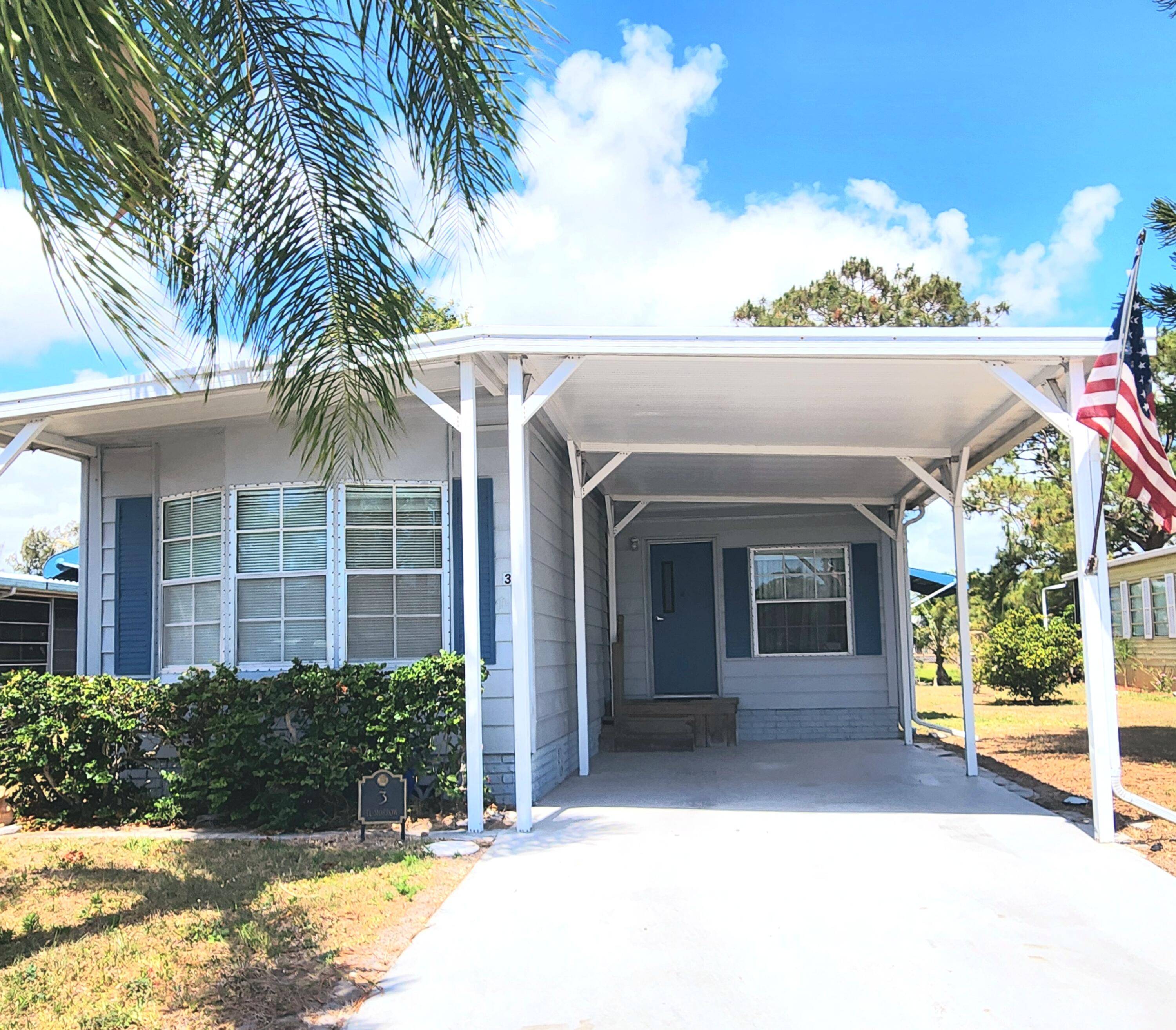 Welcome to your 55 lakeside retreat !