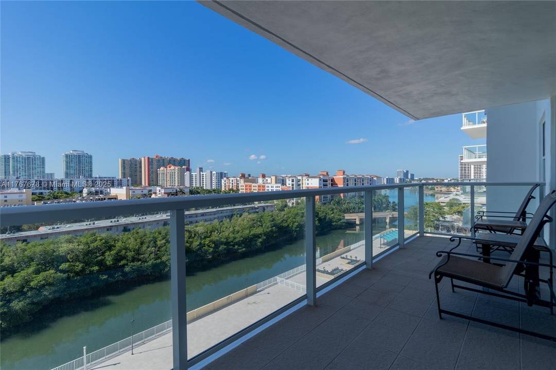 2 Bedroom 2 Bathroom apartment for sale in the most desired Wiston Towers 300 building located in heart of Sunny Isles Beach.