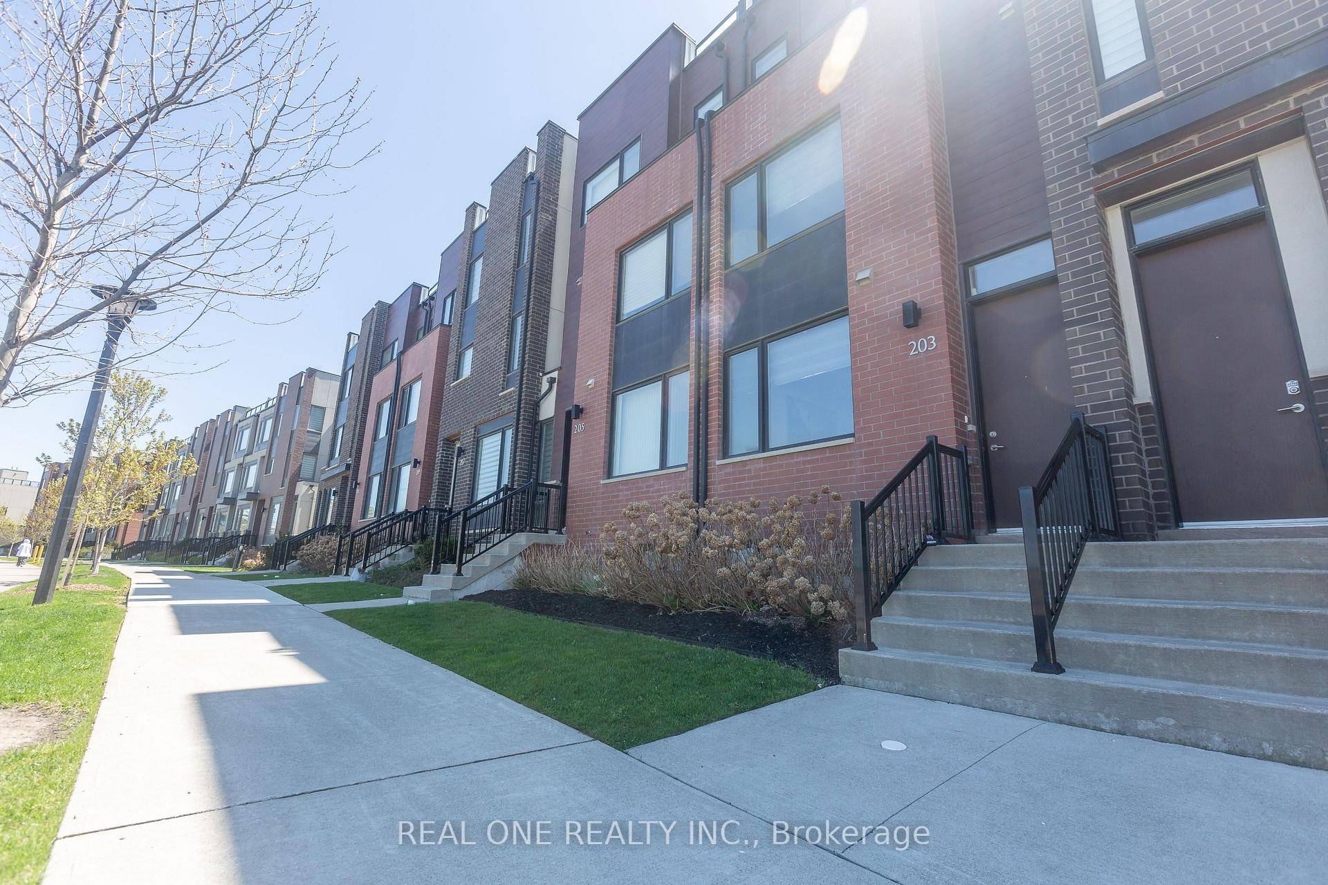 luxury2000 SQ Feet newer 4 bedroom, 4 bathroom townhome with upgraded Kitchen, built by Mattamy Homes and just 8 years old.