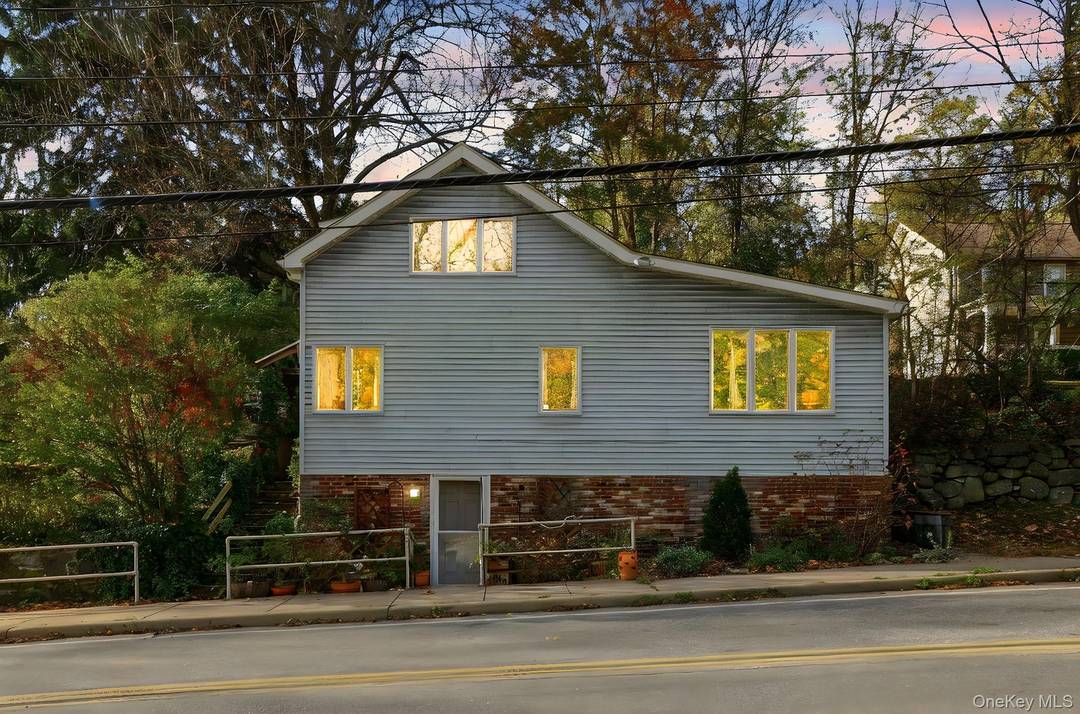 Charming, move in ready cottage in the heart of Nelsonville just minutes from the village of Cold Spring and Metro North.