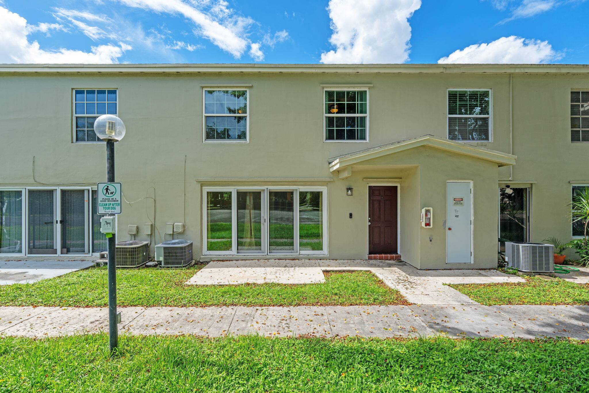 Welcome Home ! This beautifully updated 2 bedroom, 2 bath home with a 1 car garage is perfectly located in the heart of Tamarac !