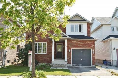 Absolutely Stunning Bright amp ; Beautifully Upgraded Home Features A Unique Layout Maximizing Space And LifestylePleasures.