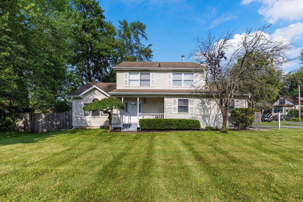 Welcome to 84 College Avenue, Nanuet, NY 10954 Spacious.