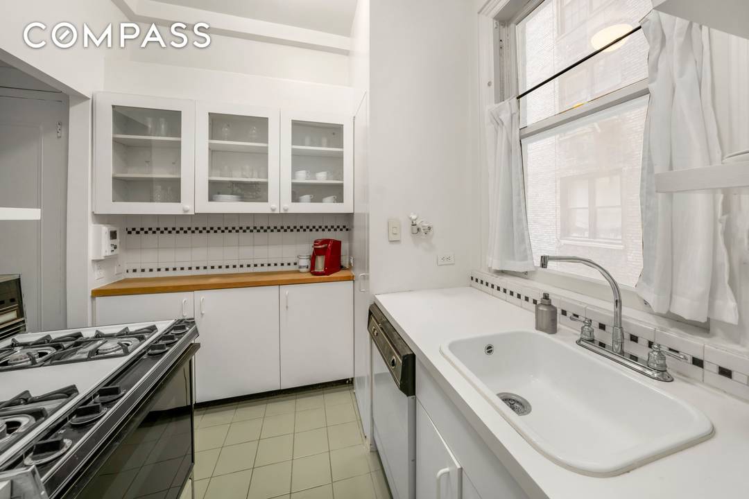 Gorgeous Park Avenue one bedroom !