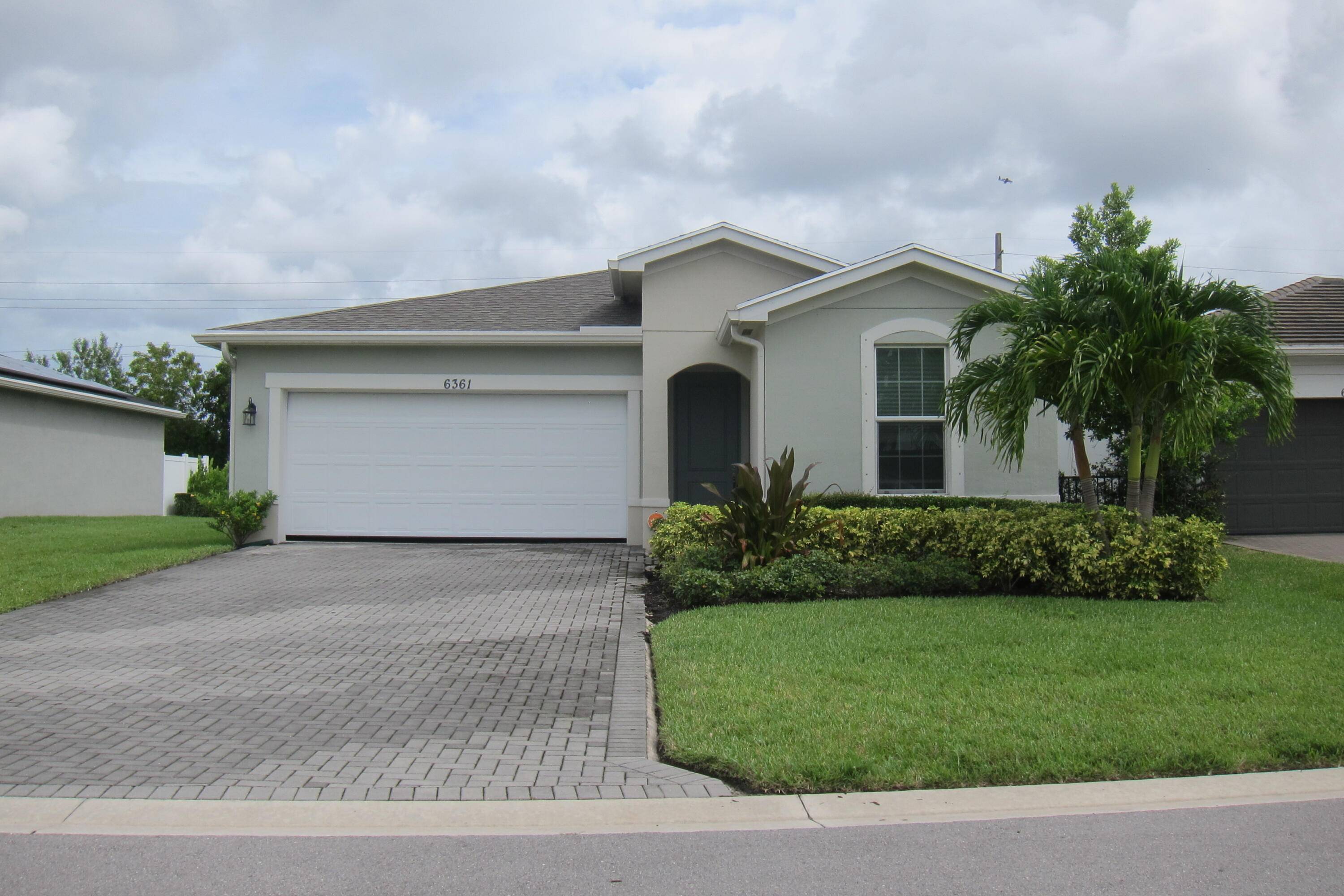 Looking for a newer home in WPB area.