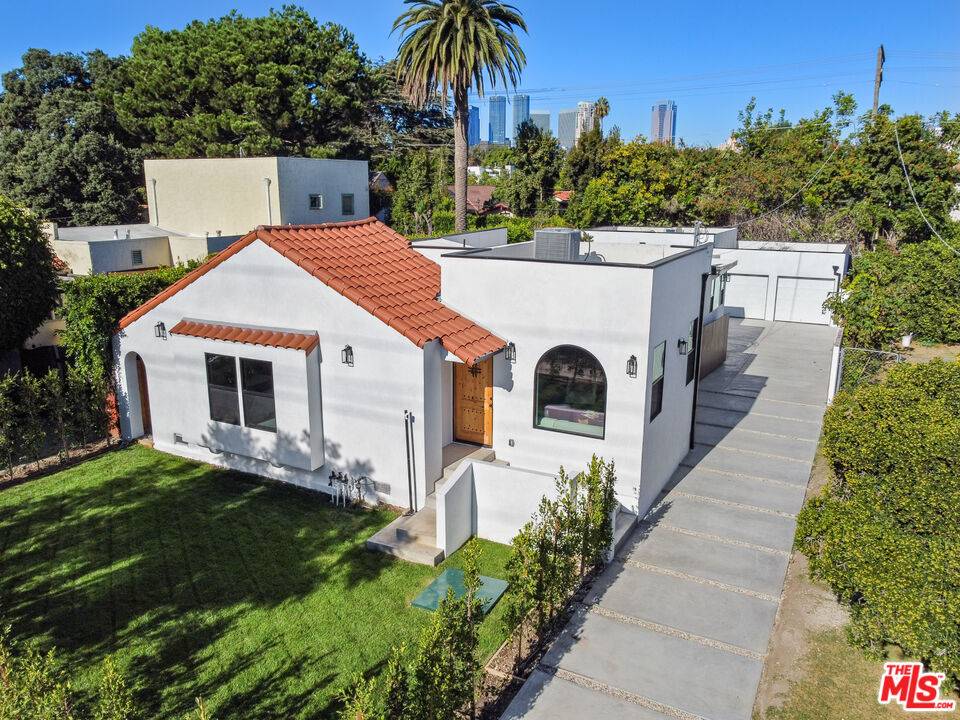 2346   Overland Ave LA