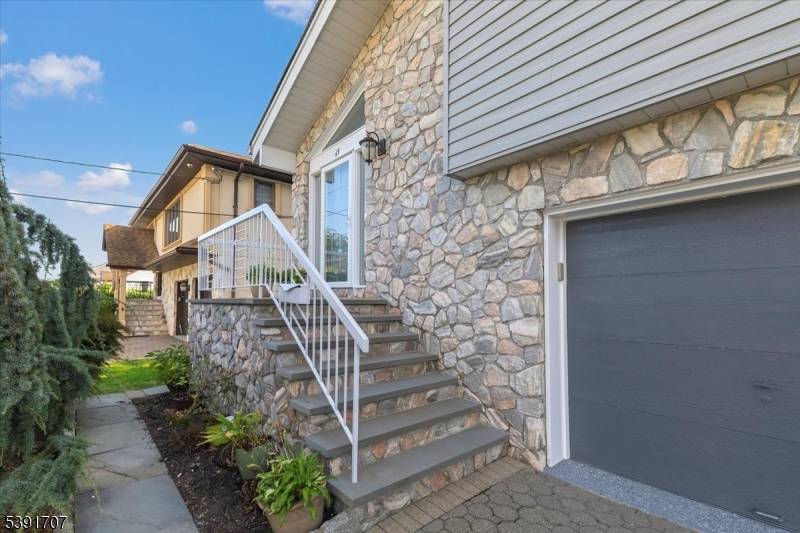 Welcome to 69 Larkspur Lane in Clifton !