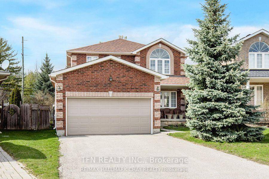 Welcome to this well maintained home in one of South Barries most desirable neighborhoods.