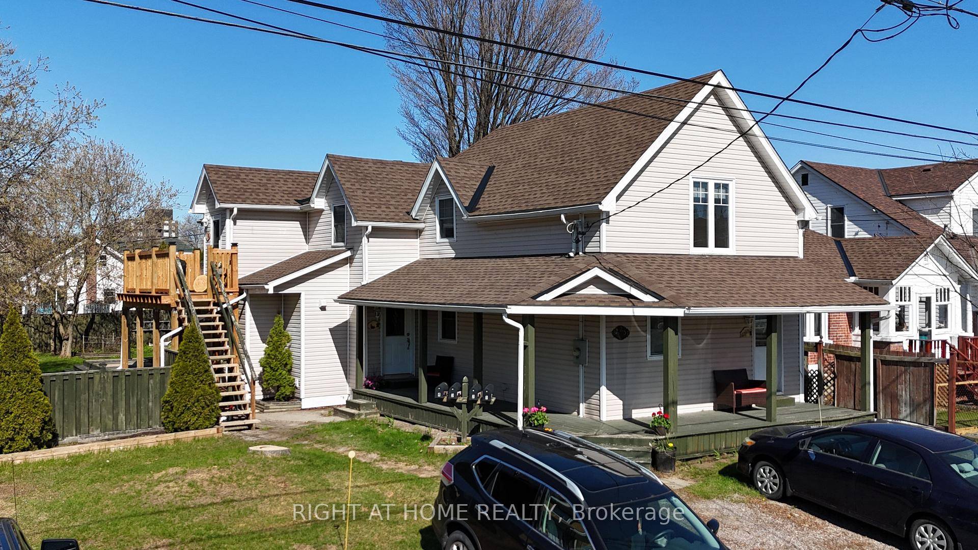 This outstanding fourplex has been meticulously maintained and improved over the owners' almost 20 years living on the property.