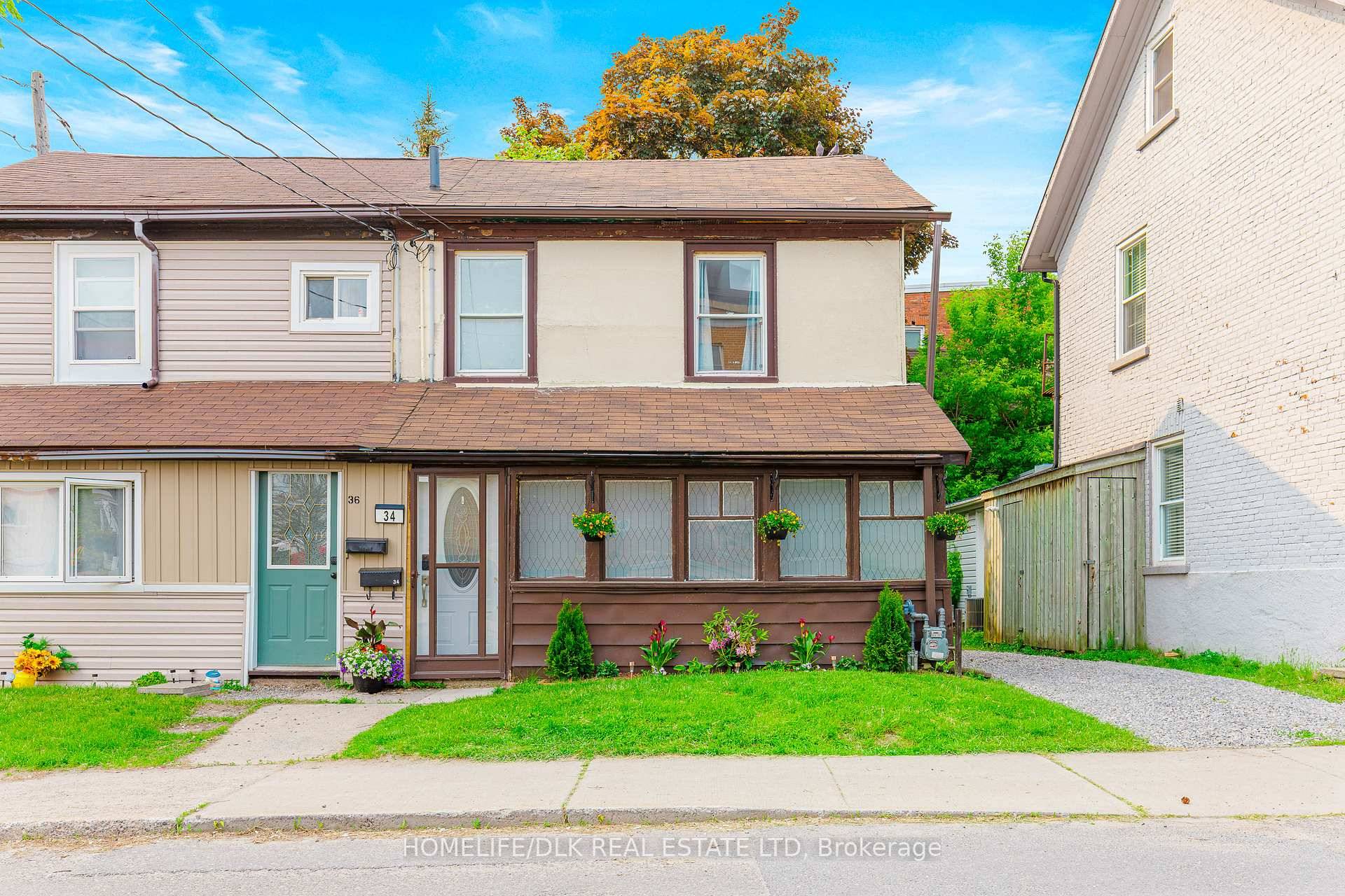 Welcome to your stress free start in beautiful downtown Brockville !