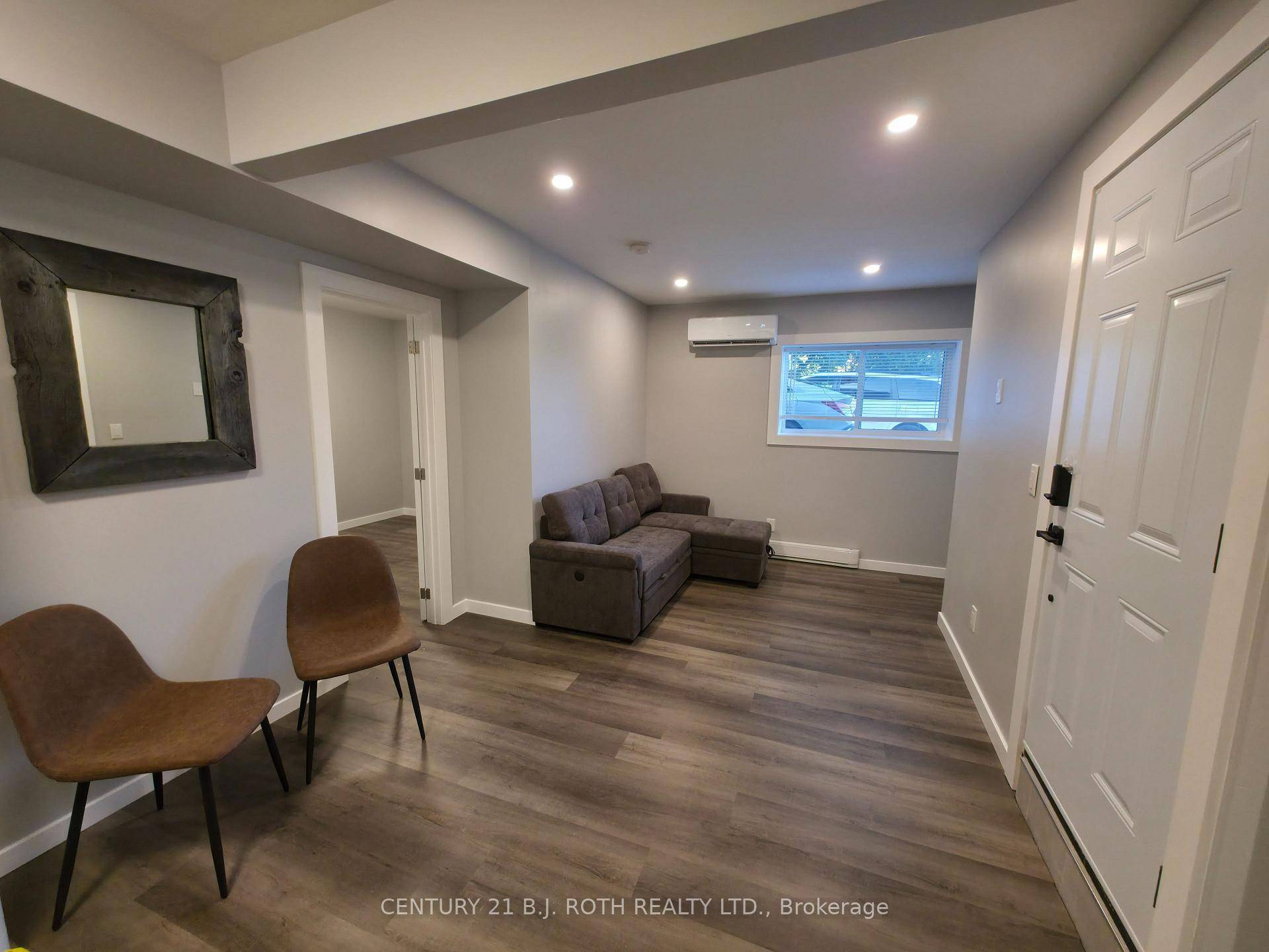 Never lived in, new everything, bright, 1 bedrrom apartment with high end luxury finishes.