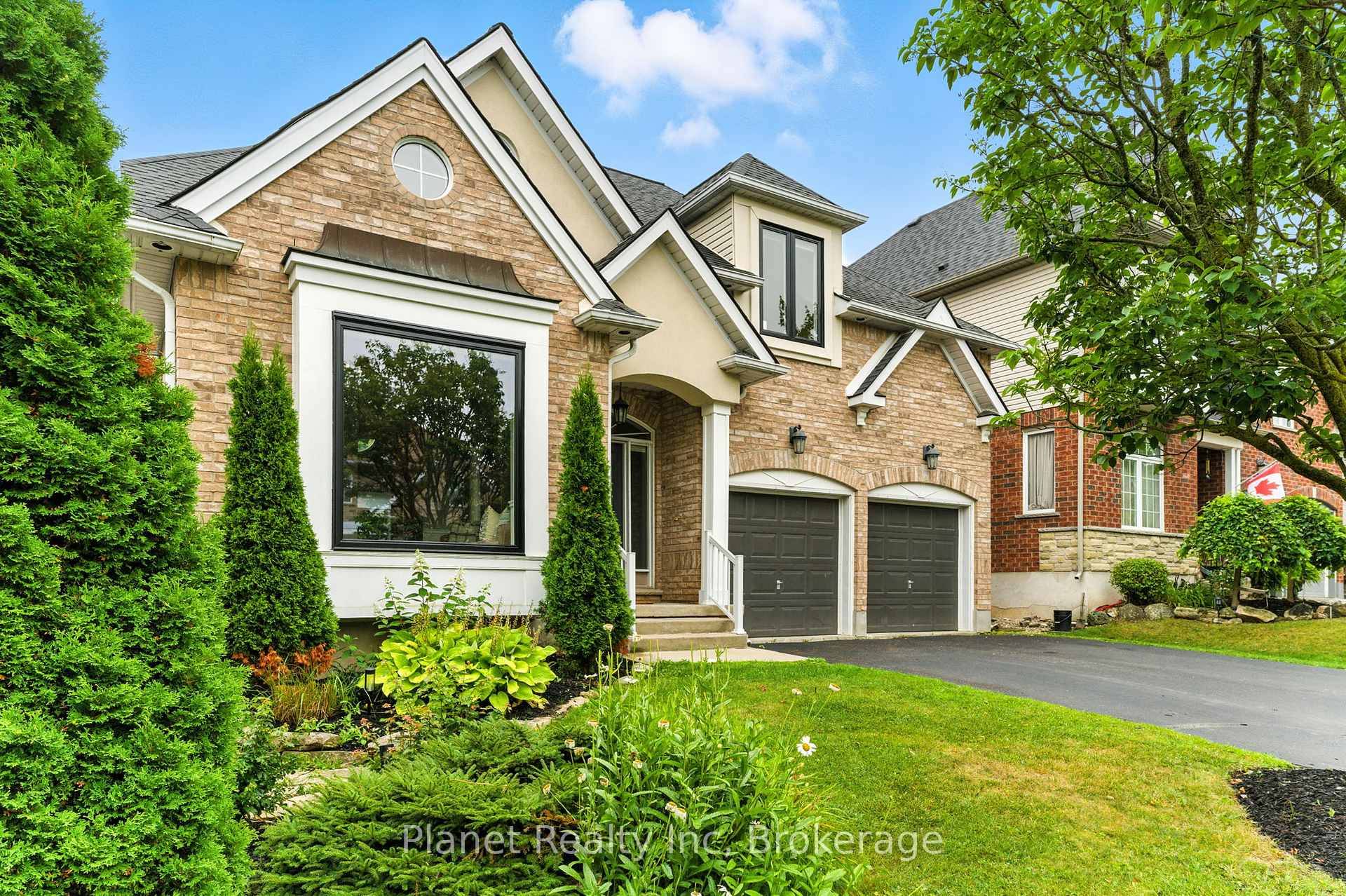 Welcome to beautiful 63 Truesdale, a phenomenal modern bungaloft in one of Guelph's premier family neighbourhoods.