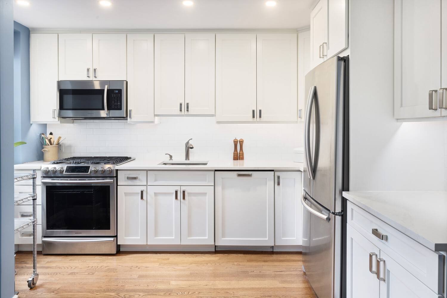 Sun Drenched Prewar Elegance in the Heart of Gramercy Welcome to Apartment 6H at The Gramercy House, an oversized, beautifully maintained one bedroom co op home in one of Gramercy's ...