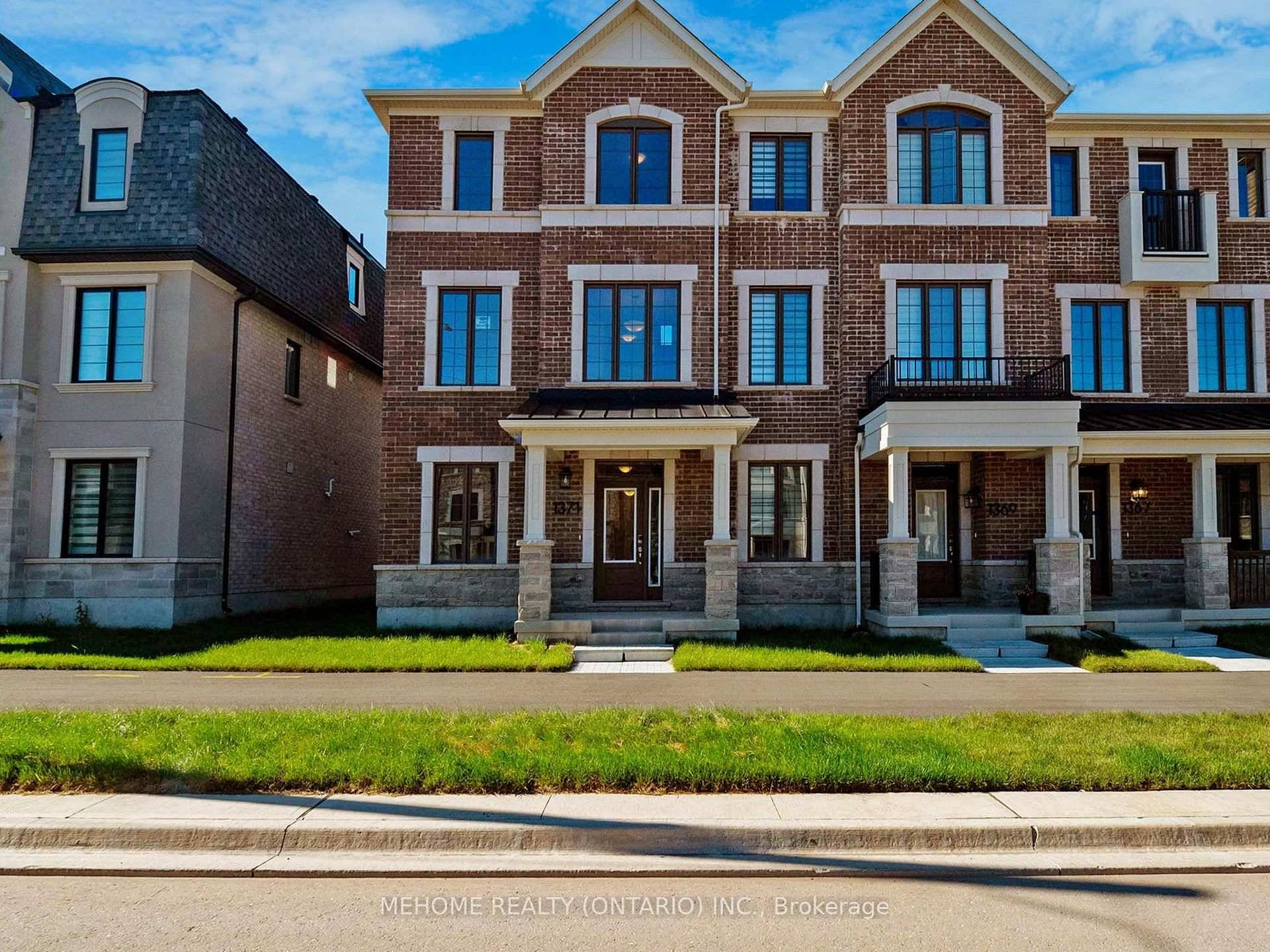An exquisite, brand new executive townhouse in the prestigious Treasury Community by Treasure Hill.