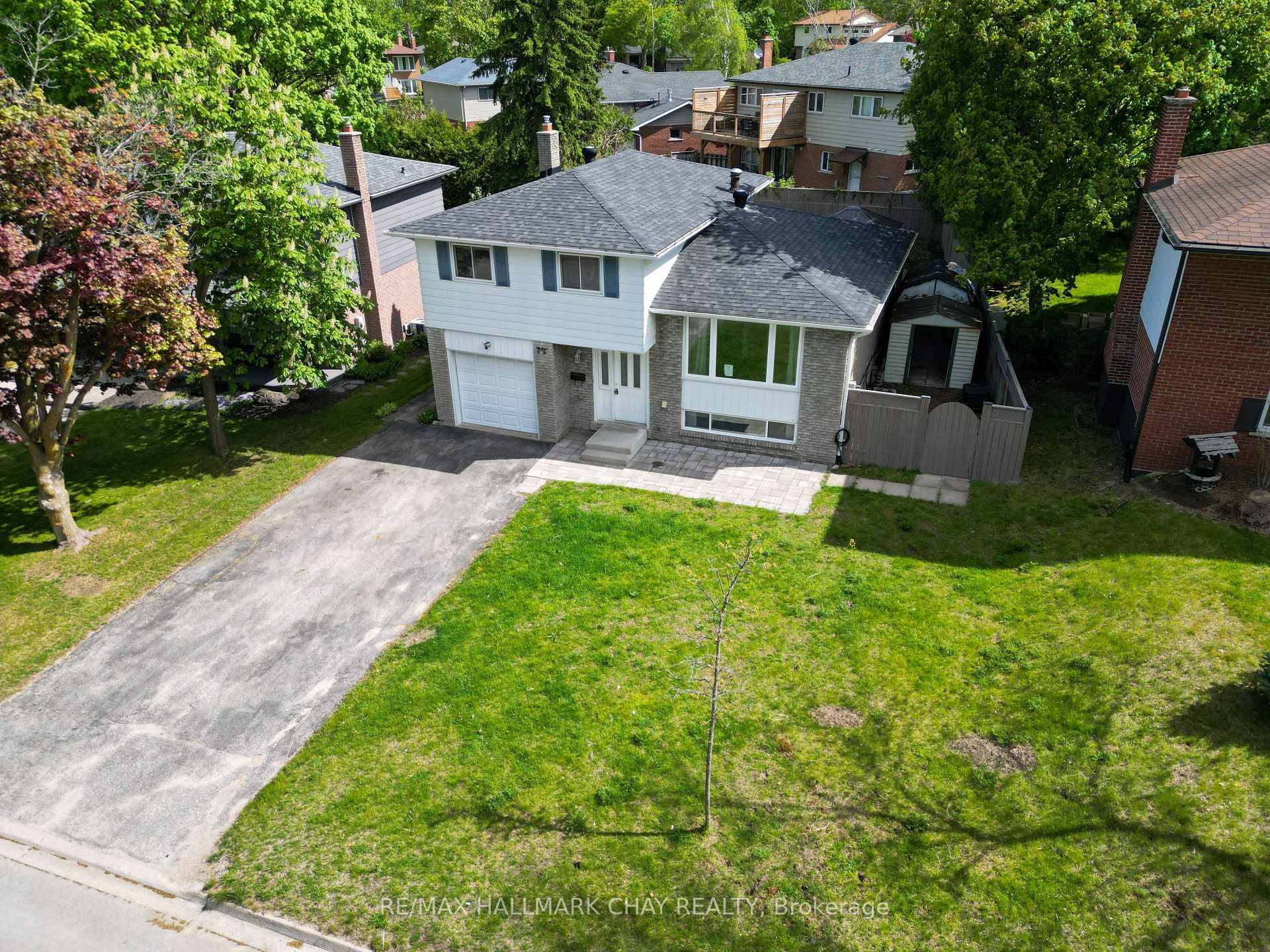 Welcome to this 4 bed, 2 bath, 1, 790 sqft, side split home with an in ground pool, located in the highly sought after Allandale Heights neighborhood.
