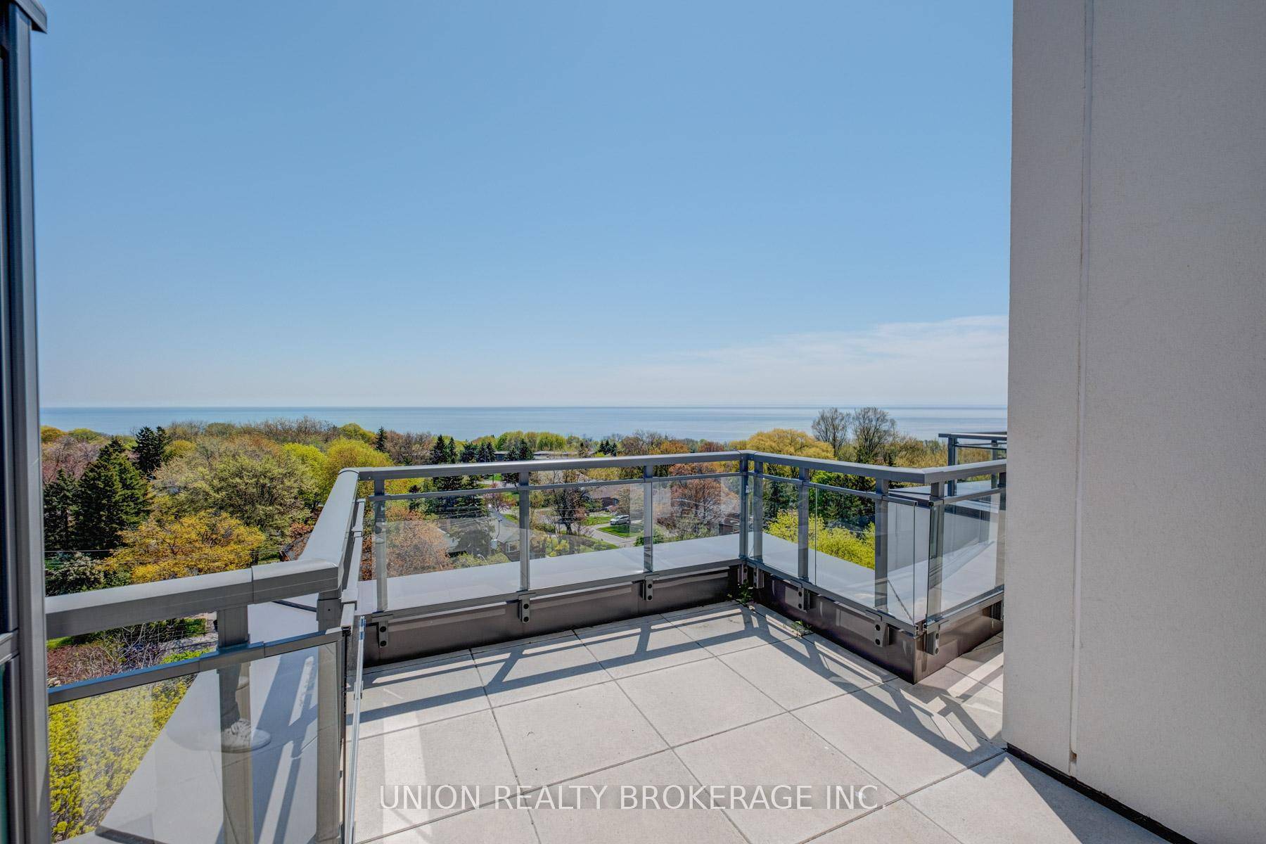 Discover the pinnacle of urban sophistication in this chic two bedroom, two bathroom apartmentbperfect for professionals or a small family seeking comfort, style, and convenience.