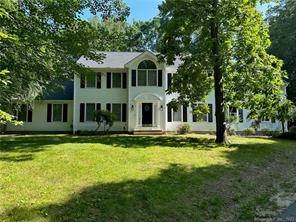 Built in 1996 and taken to the studs in 2022, this welcoming North Stamford home greets you with its beautifully refinished antique brown oak floors, stunning kitchen with ten foot ...