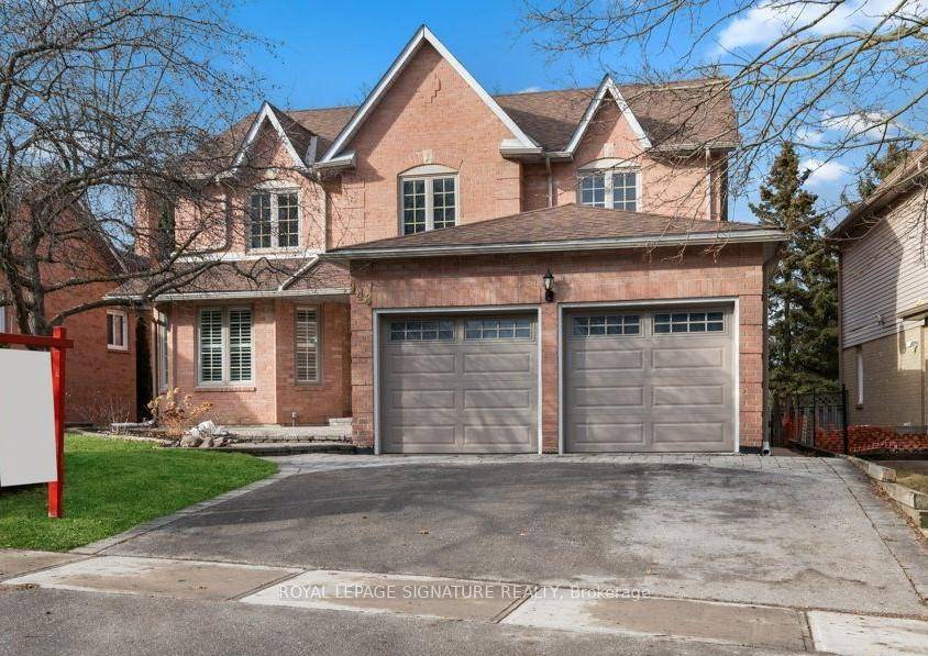Legal basement apartment with 2 large bedrooms in the highly sought after Aurora Highlands !