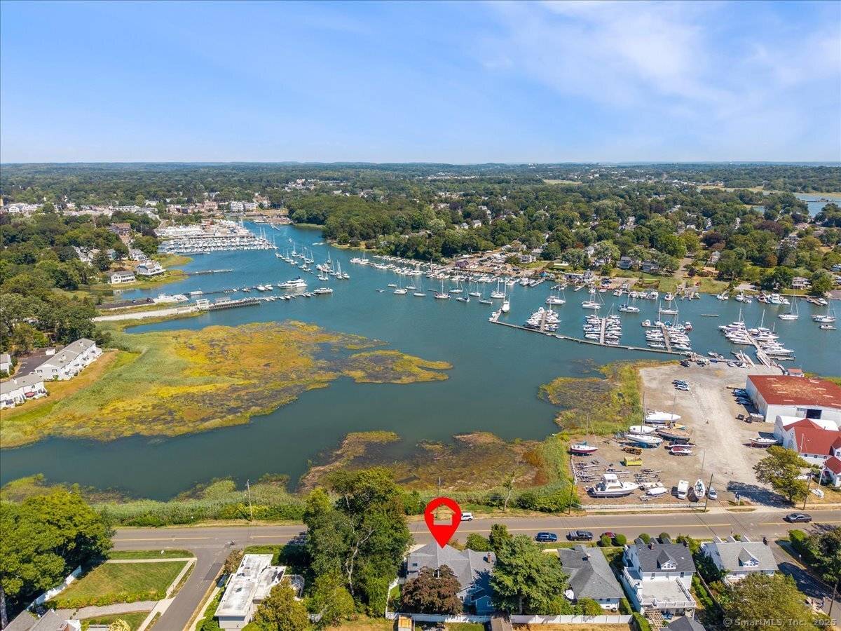 Stunning Direct Harbor Front Contemporary Home in Fort Trumbull Beach !