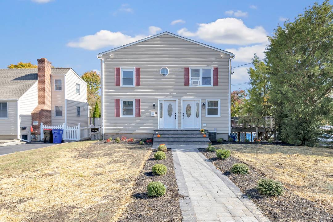Welcome to this beautifully remodeled first floor unit in a charming multi family home, ideally located just steps from Norwalk Hospital, SoNo's vibrant restaurants and shops, and the train station ...