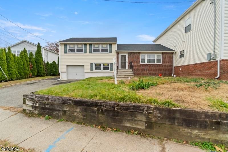 762 Valley street is where you want to be and enjoy what South Orange and Maplewood fusion has to offer.