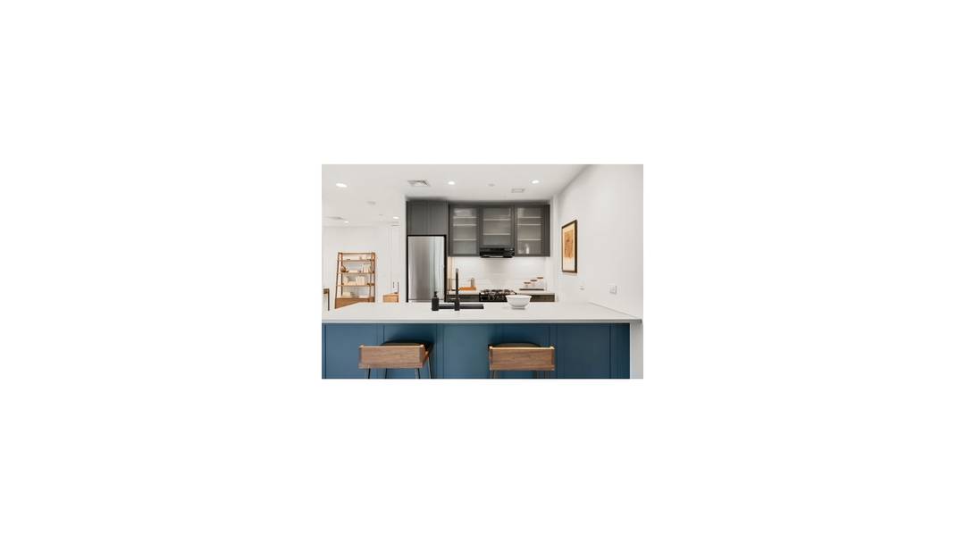 Located on McCarren Park, this rare and spacious 2 bedroom convertible duplex offers incredible interior and exterior space.