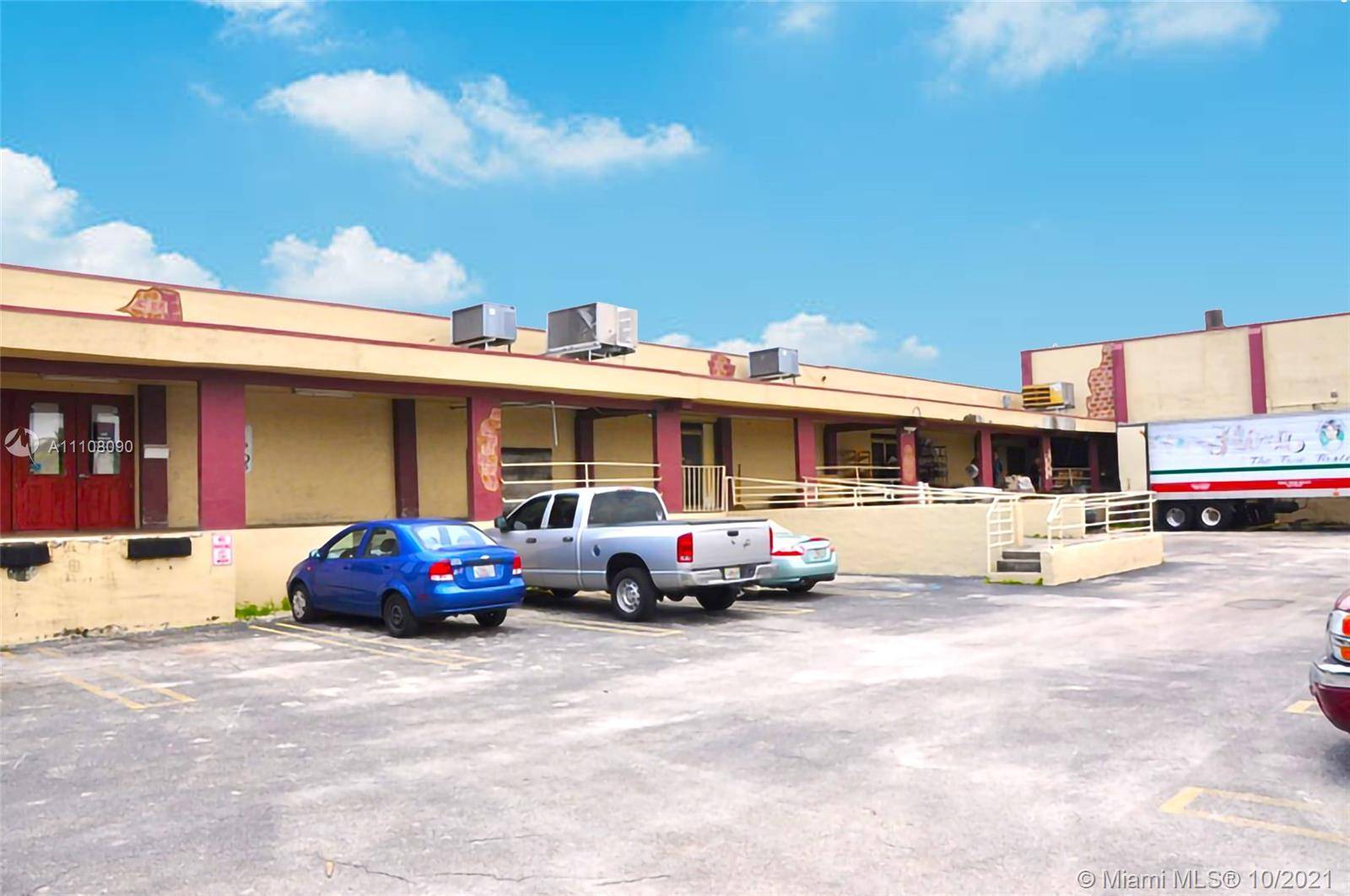 For lease wonderful office warehouse 27, 778 SQFT FDA Approved Cooler Frozen Smoked 100KW 1, 500, 000 BTU.