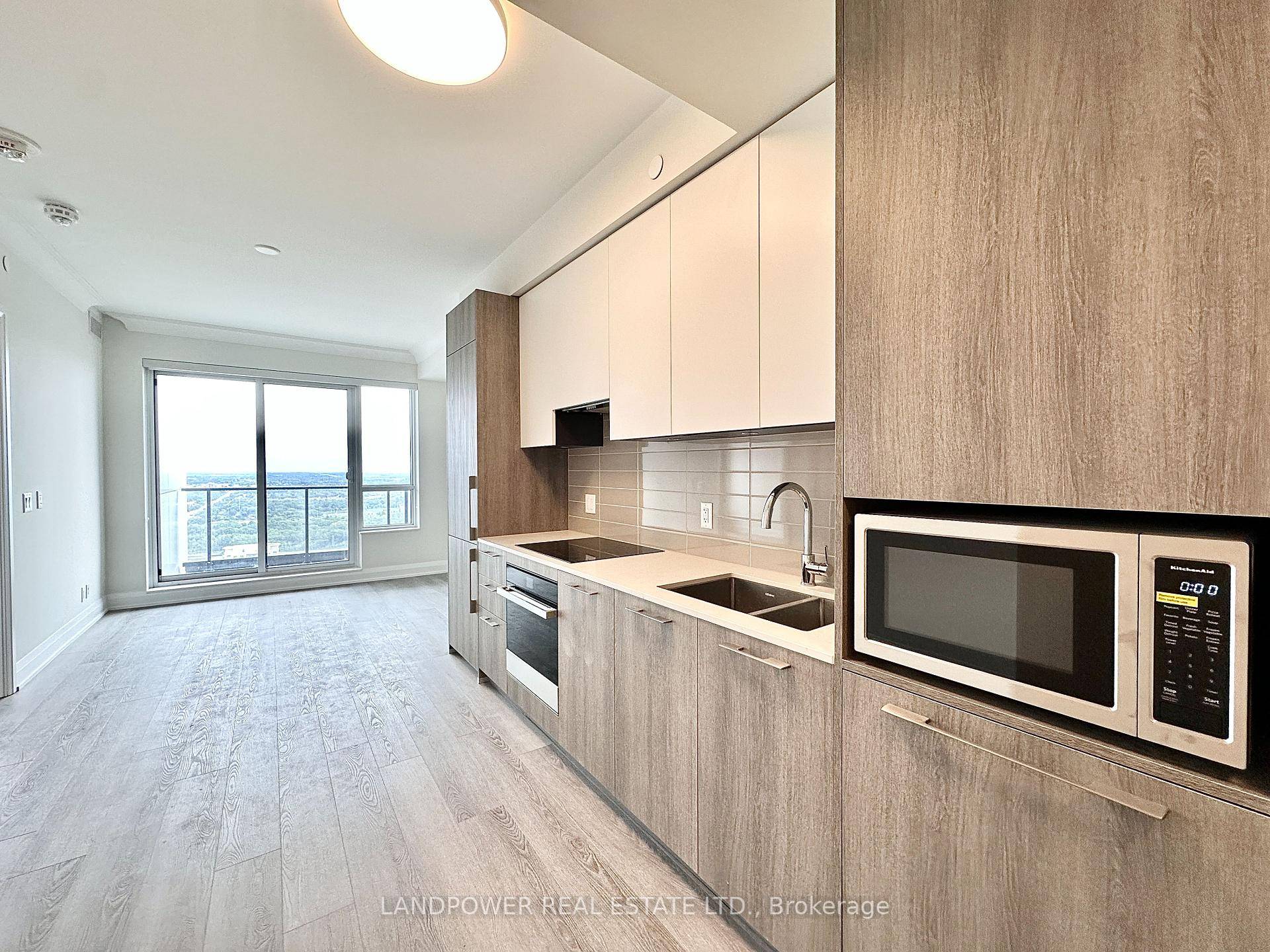 Experience luxury living in this stunning NE facing 1 1 condo, featuring breathtaking sunrise views, 698 Sq Ft plus a balcony on the 41st Floor !