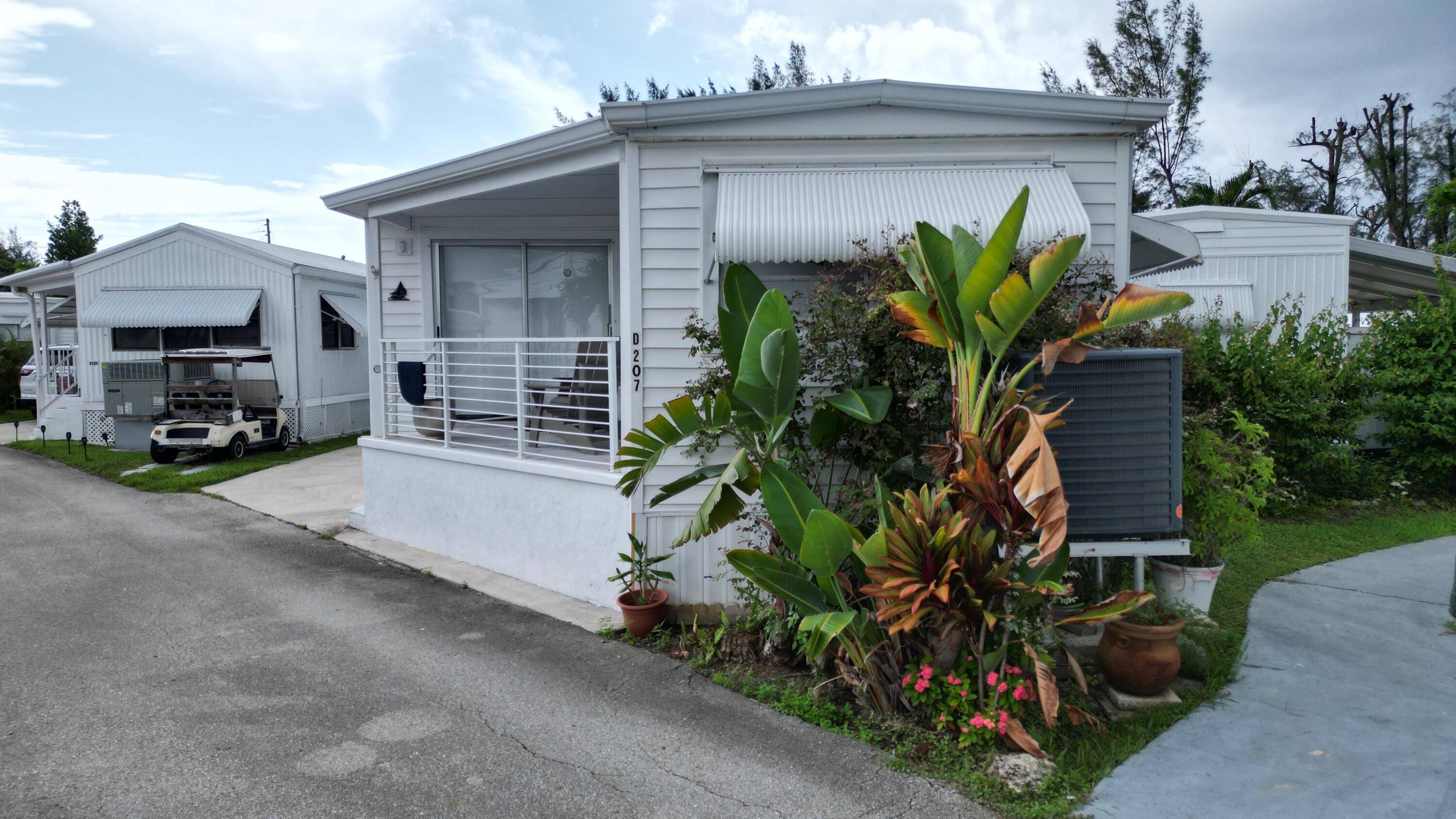 Renovated 1 Bedroom Coastal Gem in Briny Breezes 27 Shares IncludedWelcome to D207 Eagle Drive, a beautifully renovated and modern 1 bedroom, 1 bath home located in the heart of ...