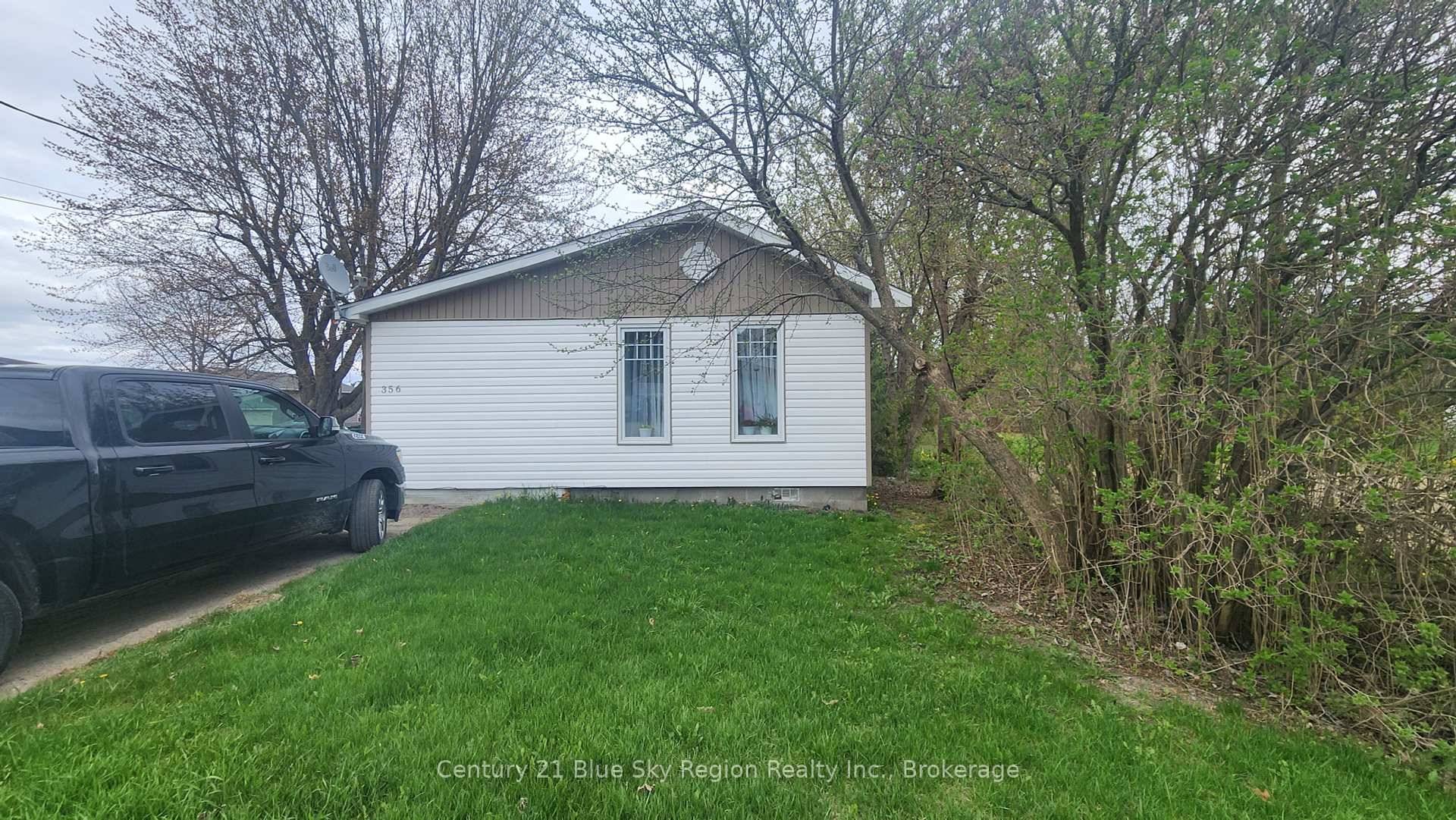 Welcome to this charming bungalow, nestled on a deep lot 50 x 262.