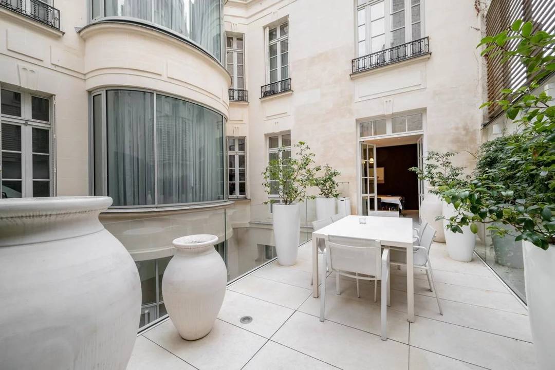 Exceptional Private Mansion – Paris 7th – Avenue de Breteuil – 1,141 sqm