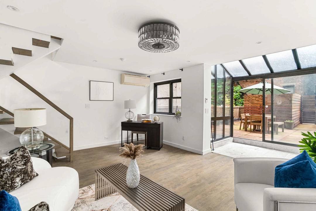 Welcome to your urban oasis at 225 East 86th Street, Unit 204 located in the distinguished boutique building, The Buckingham East Condominium, a full service, pet friendly residence with just ...