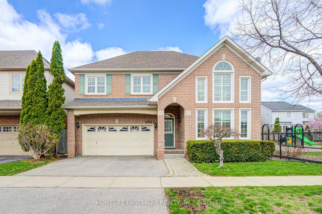 Welcome home. This fantastic family property is located in Burlington's highly sought after Orchard neighborhood, just steps to parks, schools, and everyday amenities.