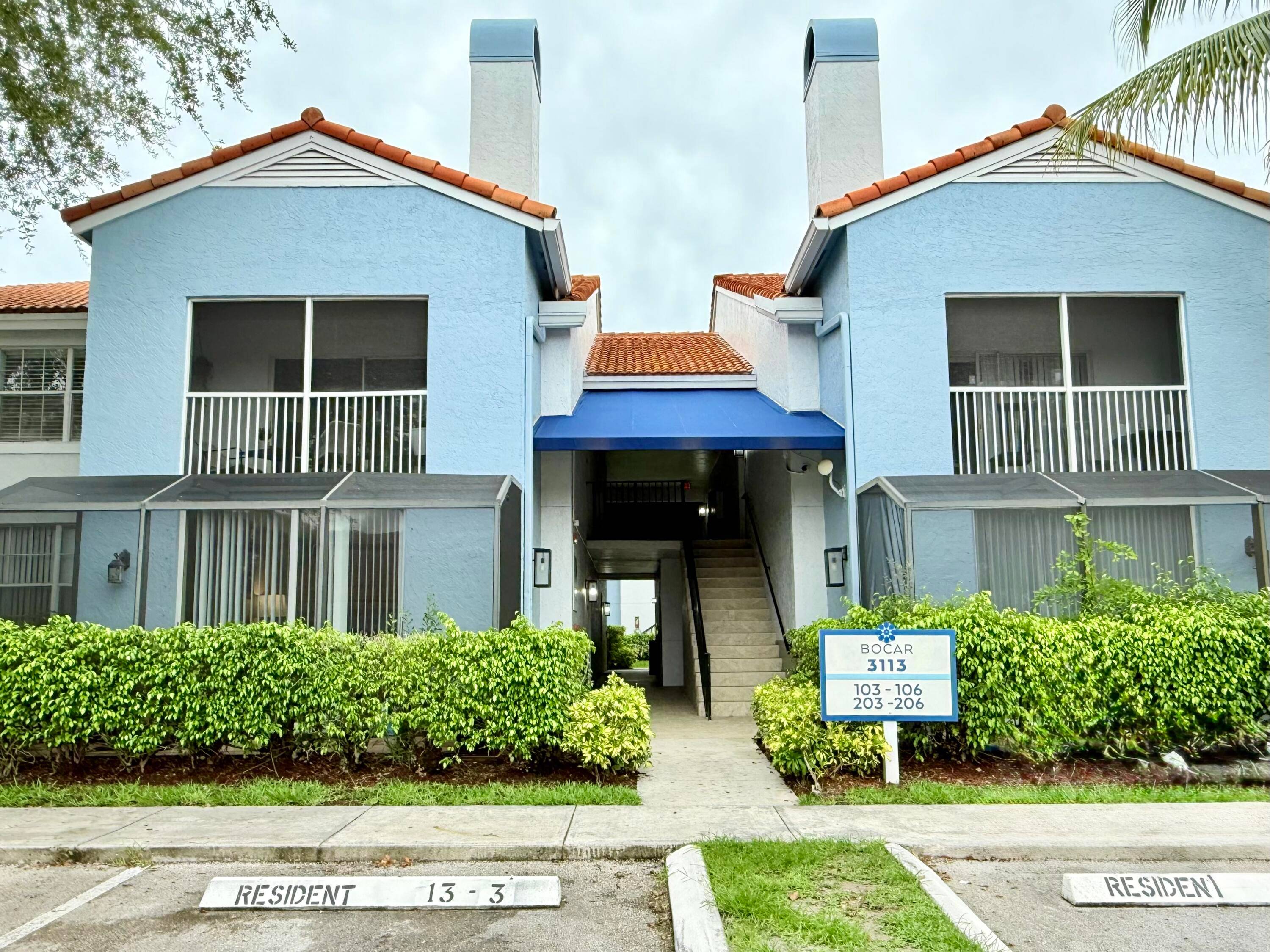 First floor unit. perfect for INVESTORS TENANT IN PLACE.