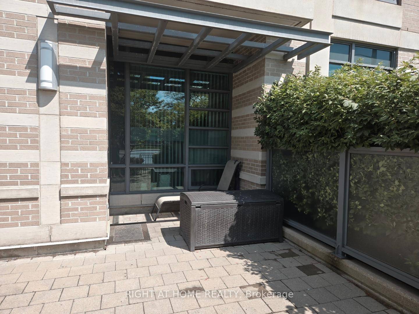 This Unit is absolutely UNIQUE, Convenient and comfortable it has the walk out patio and a private gate, and its very convenient for home owners with pets dogs pets friendly ...