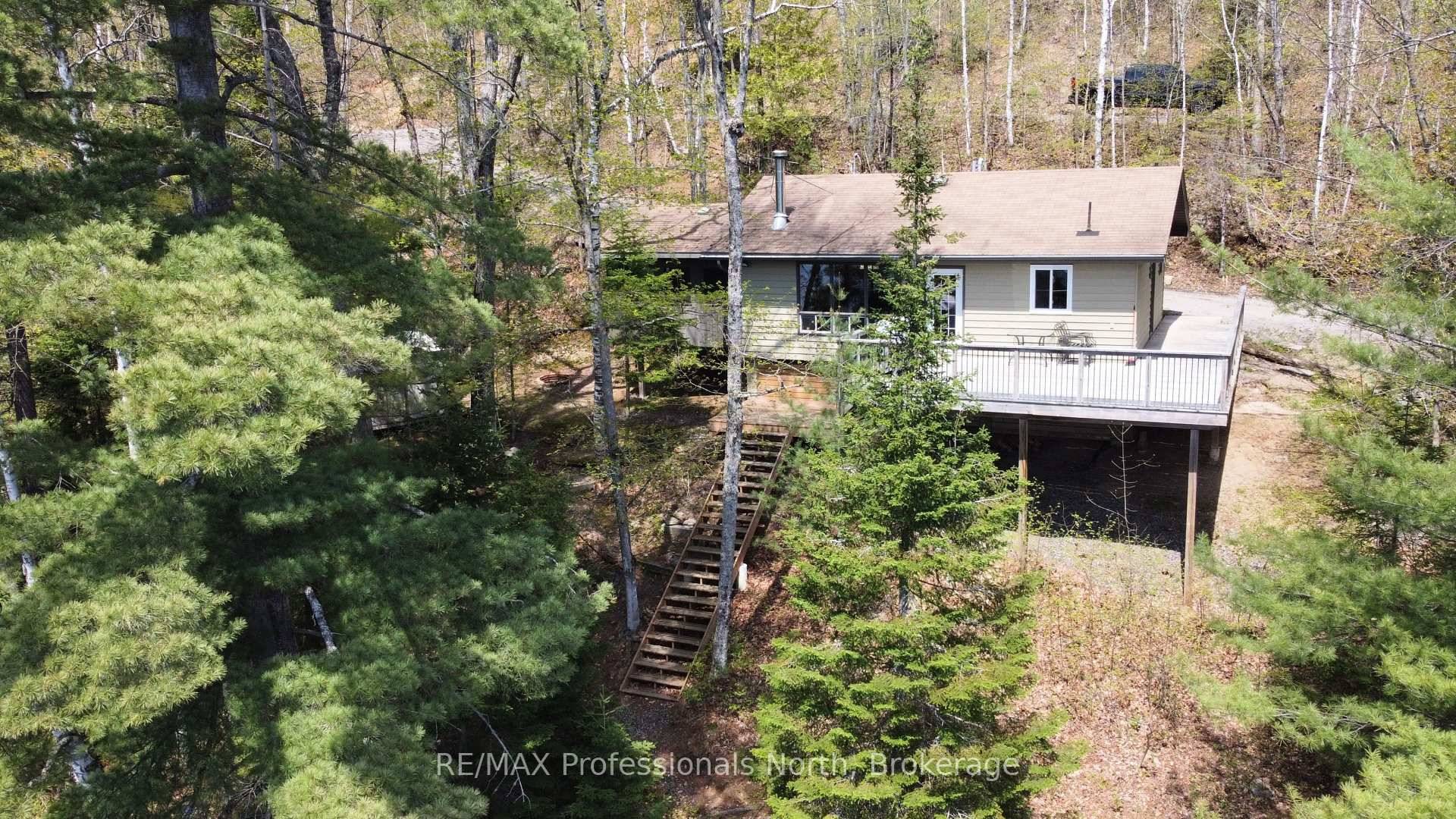 Charming 3 Bedroom Cottage on South Portage Lake !