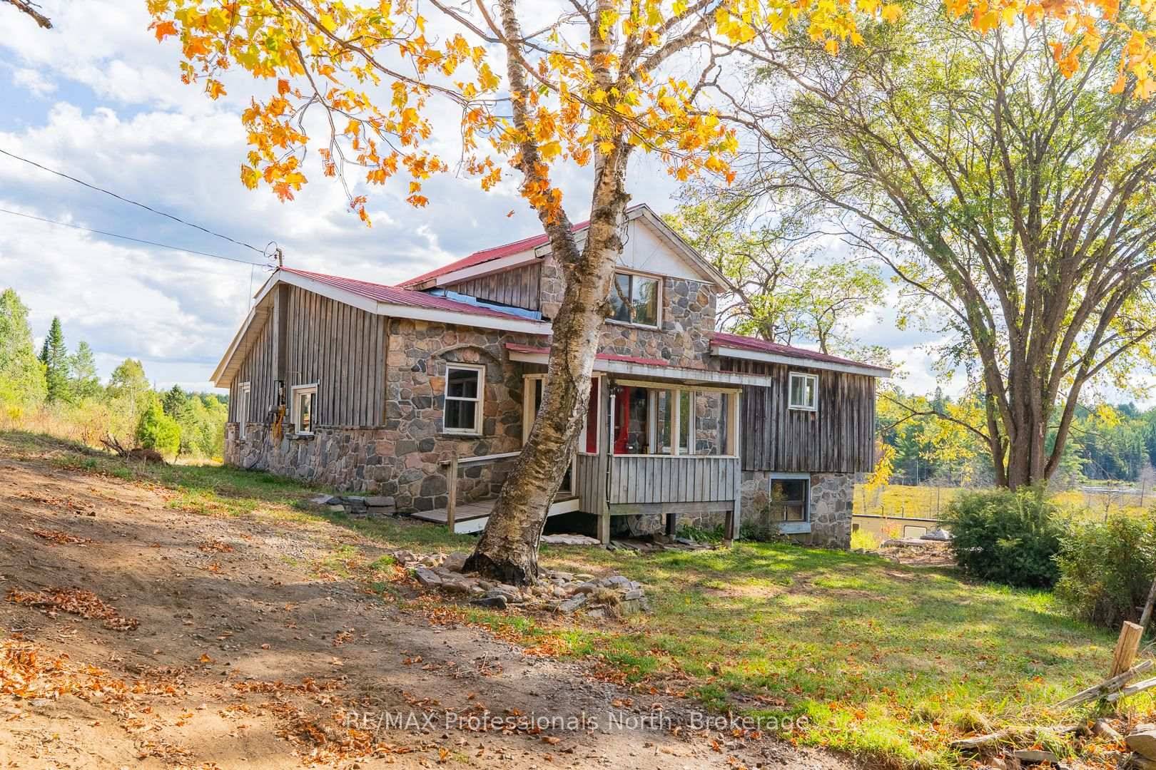 Discover the potential of this charming country property, set on just over 6 acres with a large pond and only minutes from downtown Haliburton.