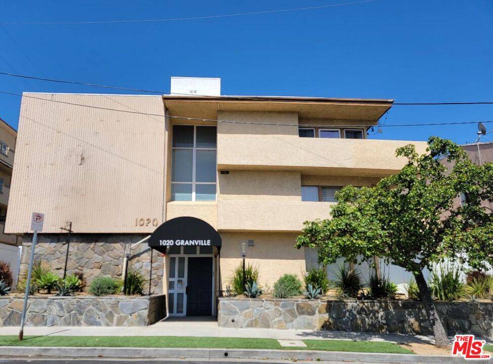 1020   Granville Ave 2BR Brentwood La