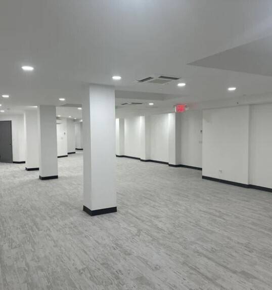 260 Flatbush Avenue's lower level has approximately 2000 SF.