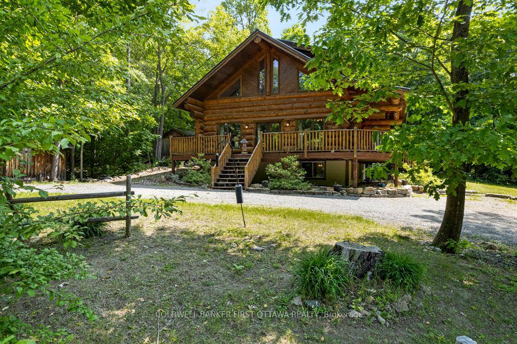 Bring your skis and snowboards !