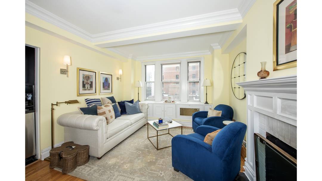 Discover the timeless elegance of this wonderfully bright one bedroom unit, situated in mint condition within a charming pre war building on a picturesque tree lined block on East 68th ...