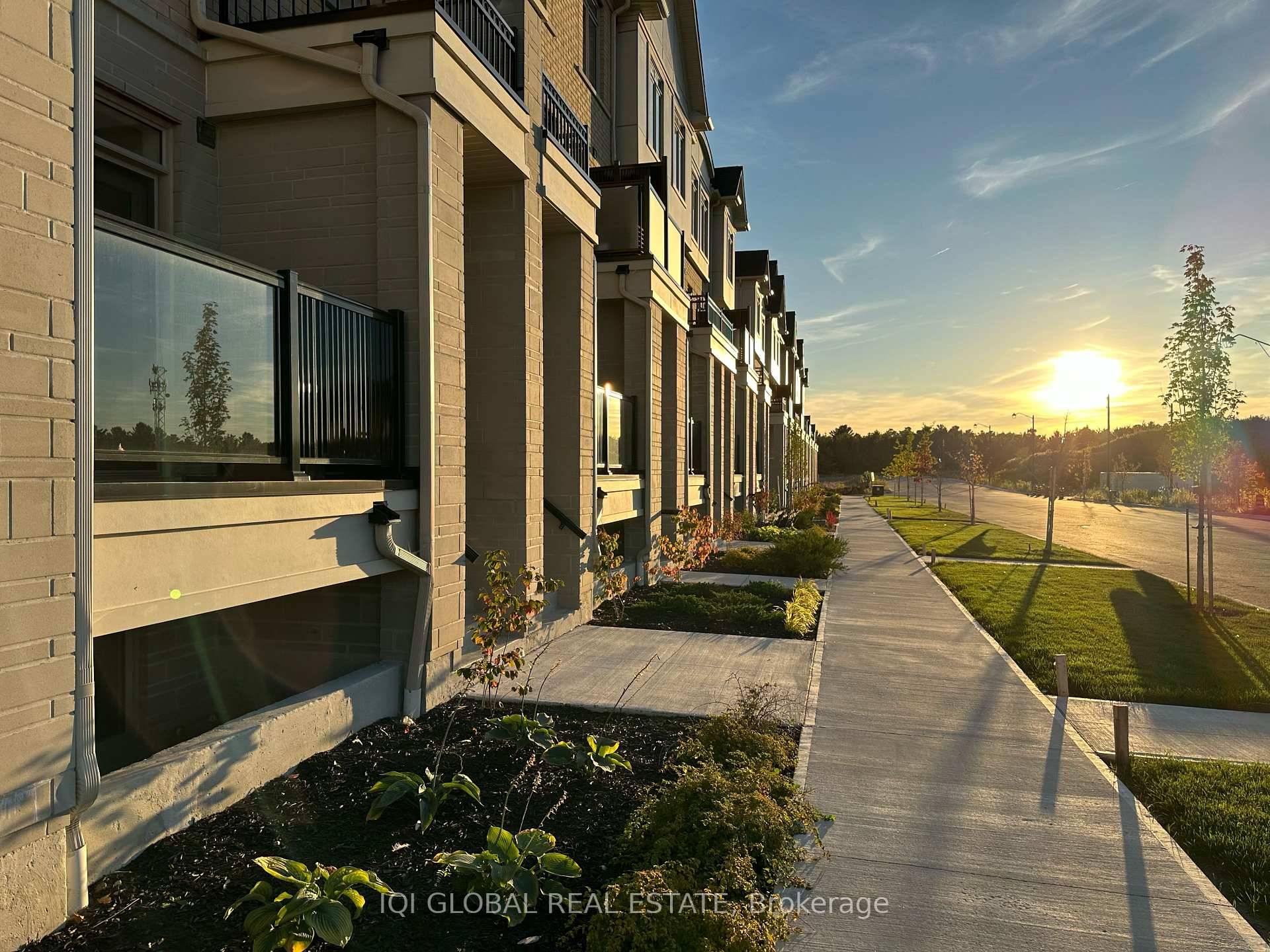 BRAND NEW amp ; MOVE IN READY !