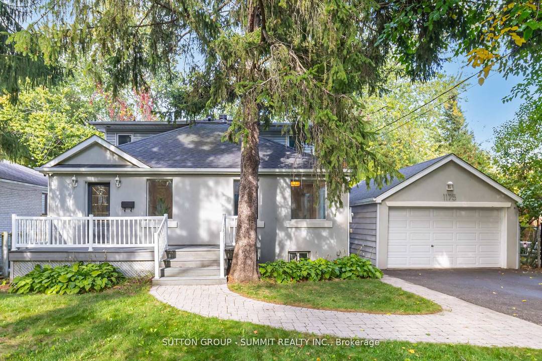 Welcome to your dream home in prestigious Lorne Park !