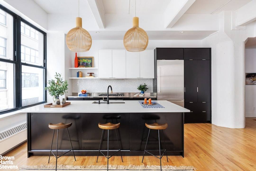 Welcome to Your Dream Loft at the Iconic Clock Tower Condominium, DUMBO This meticulously designed home offers an expansive 2, 139 square feet with five rooms, Including two spacious bedrooms, ...