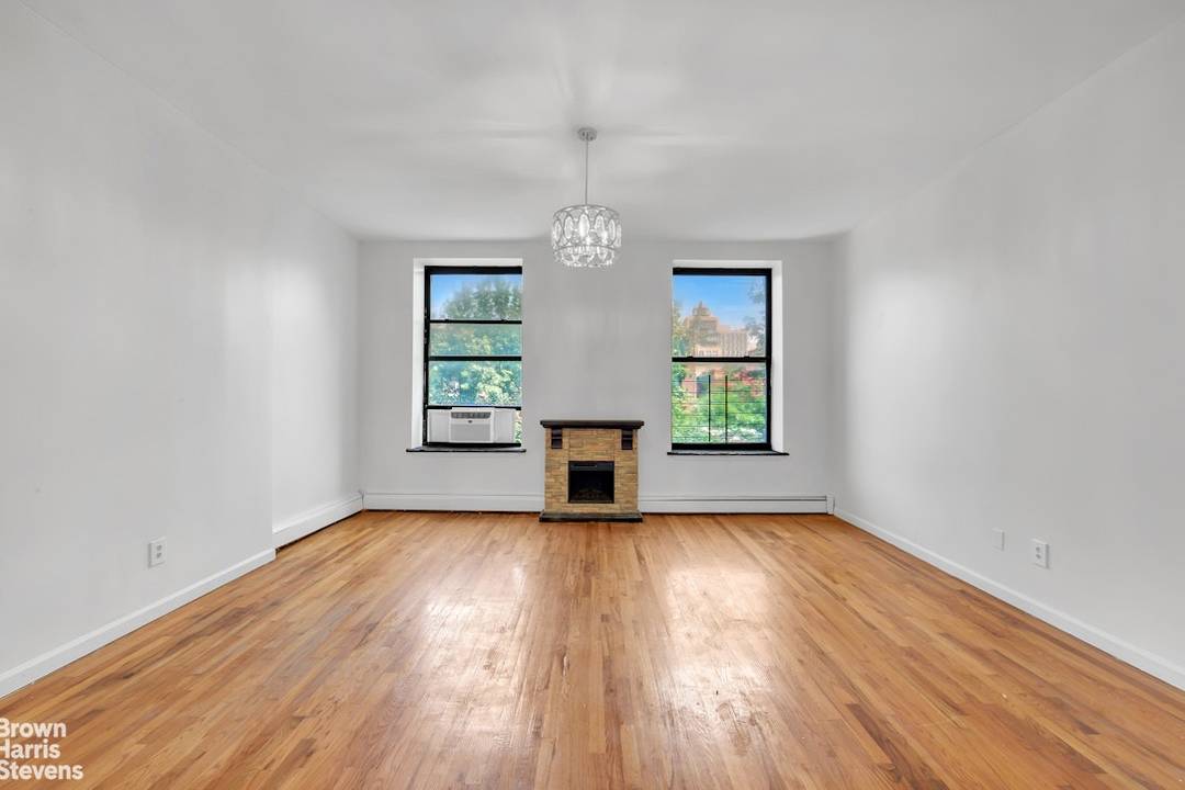 Welcome to 152 W 121st Street A Landmark Residence in South Harlem Discover timeless charm and modern potential at 152 W 121st Street, a distinguished landmark building ideally located between ...