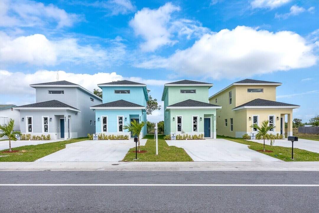 Investment Opportunity 8 Exceptional SINGLE FAMILY HOMES NO HOA Properties in Boynton Beach, FL.